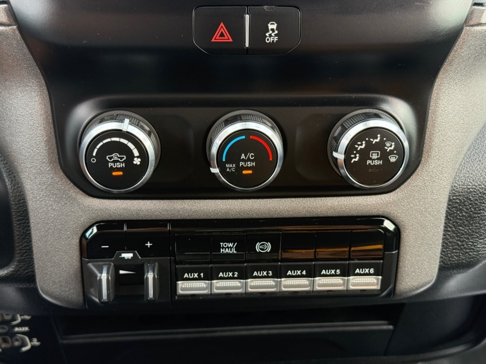 Used 2021 RAM 4500 Tradesman w/ Chrome Appearance Group AWD/4WD image 15