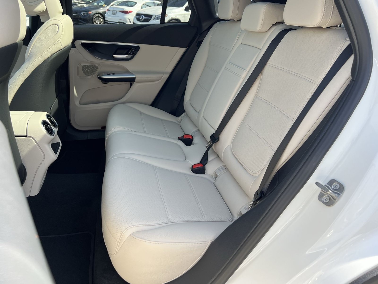 New 2026 Mercedes-Benz GLC 300 4MATIC image 23