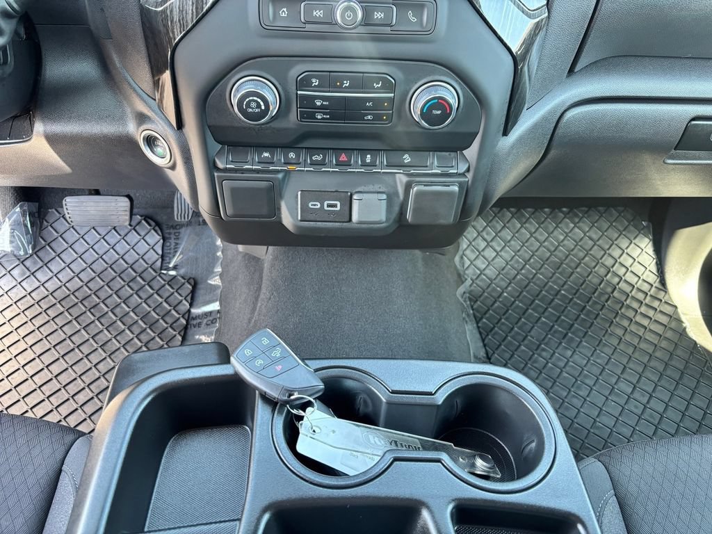 Used 2024 Chevrolet Silverado 1500 Custom Trail Boss AWD/4WD image 27