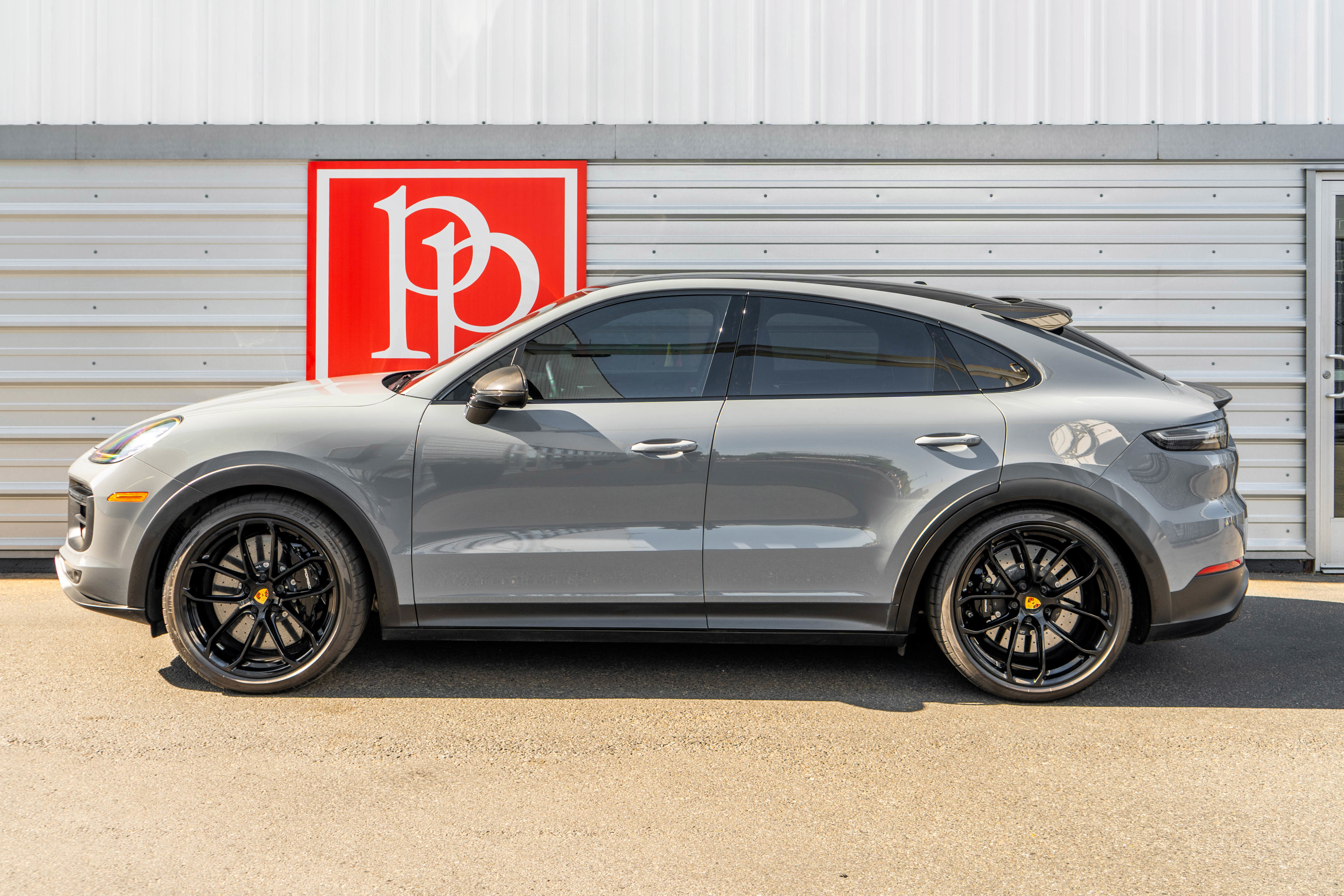 Used 2023 Porsche Cayenne Turbo GT AWD/4WD image 40