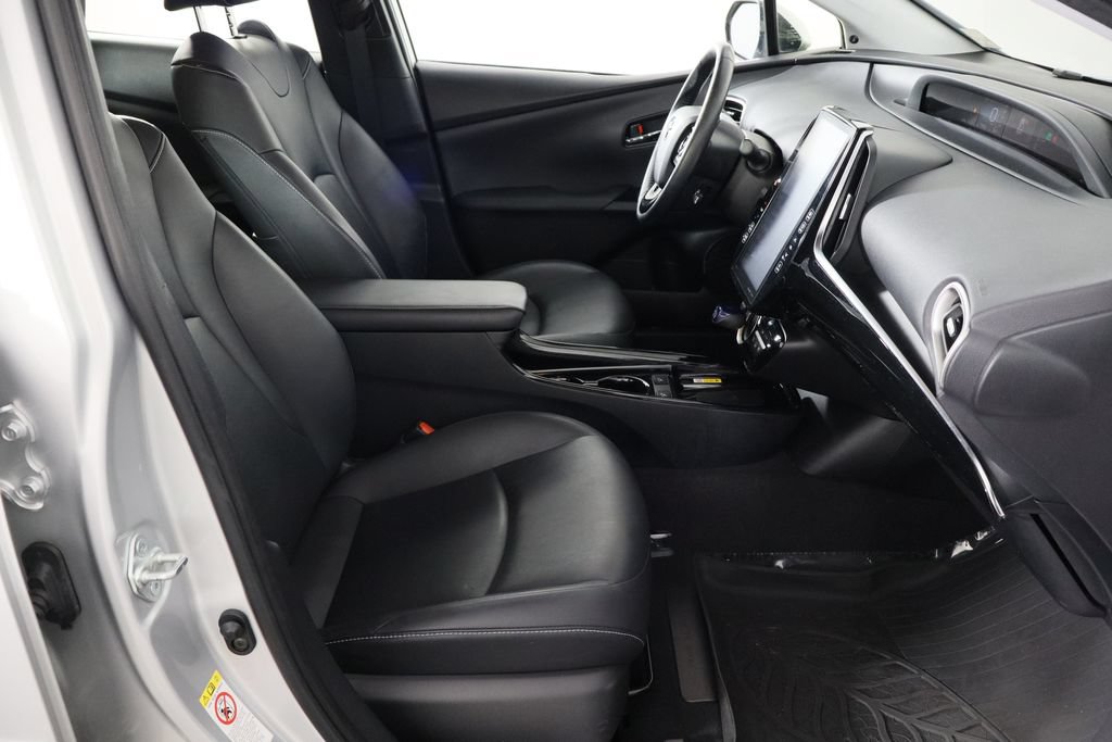 Used 2020 Toyota Prius Prime XLE FWD image 10