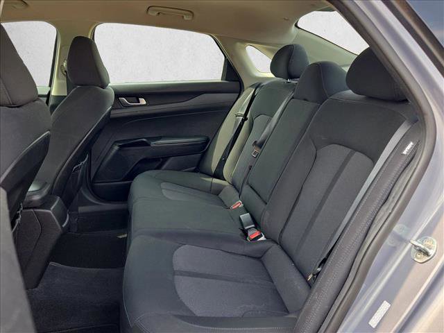 Used 2022 Kia K5 LXS image 17