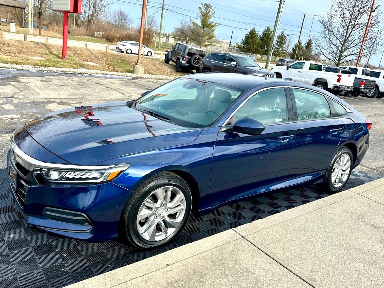 Used 2019 Honda Accord LX image 7