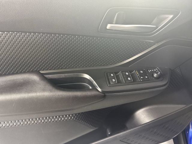 Used 2018 Toyota C-HR XLE FWD image 19