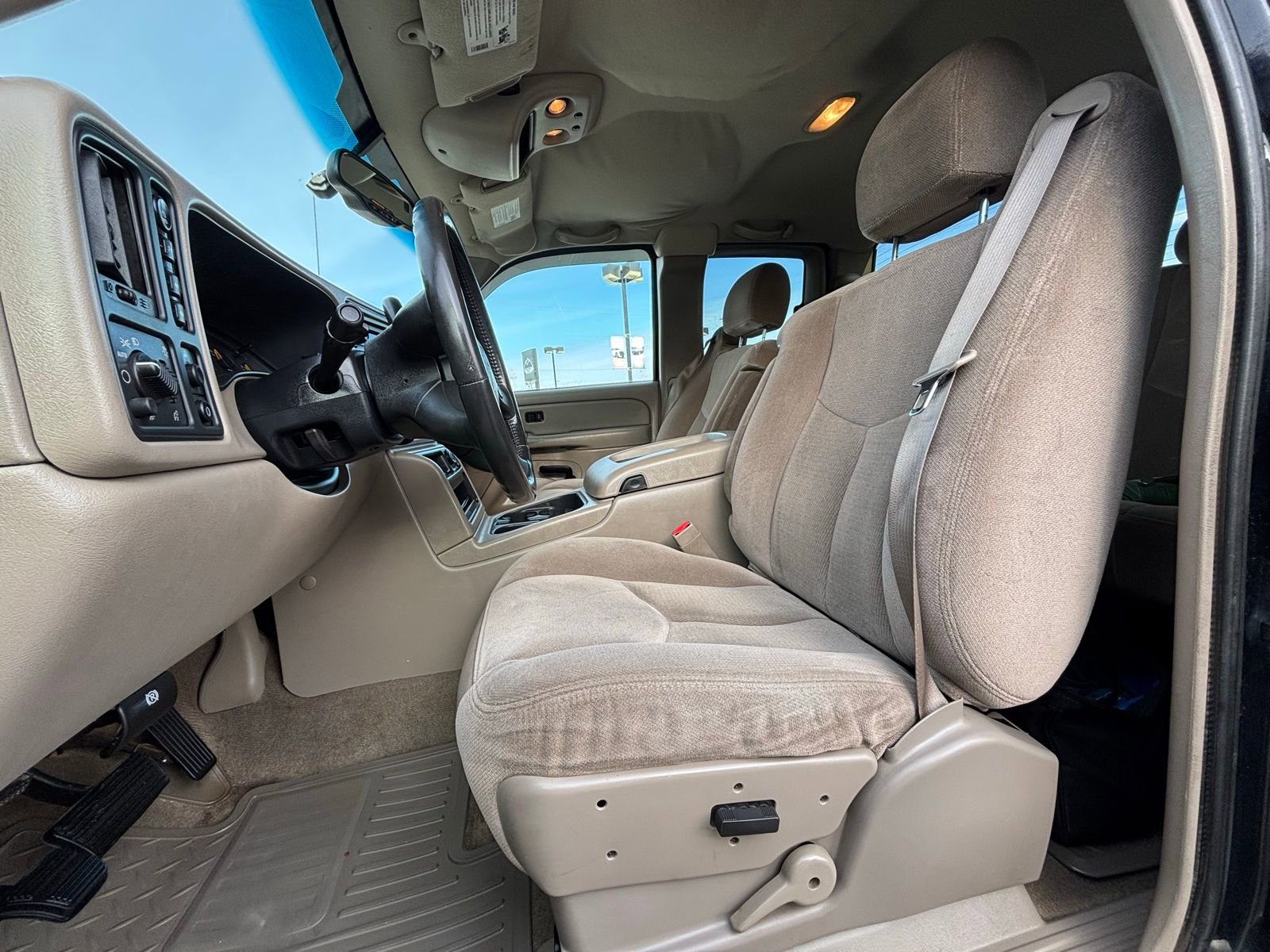 Used 2004 GMC Sierra 1500 SLE w/ Safe And Sound Package image 12