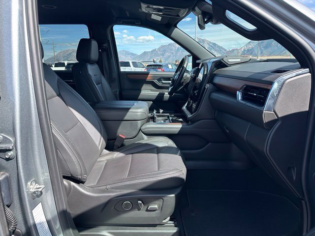 Certified 2025 GMC Yukon Denali AWD/4WD image 31