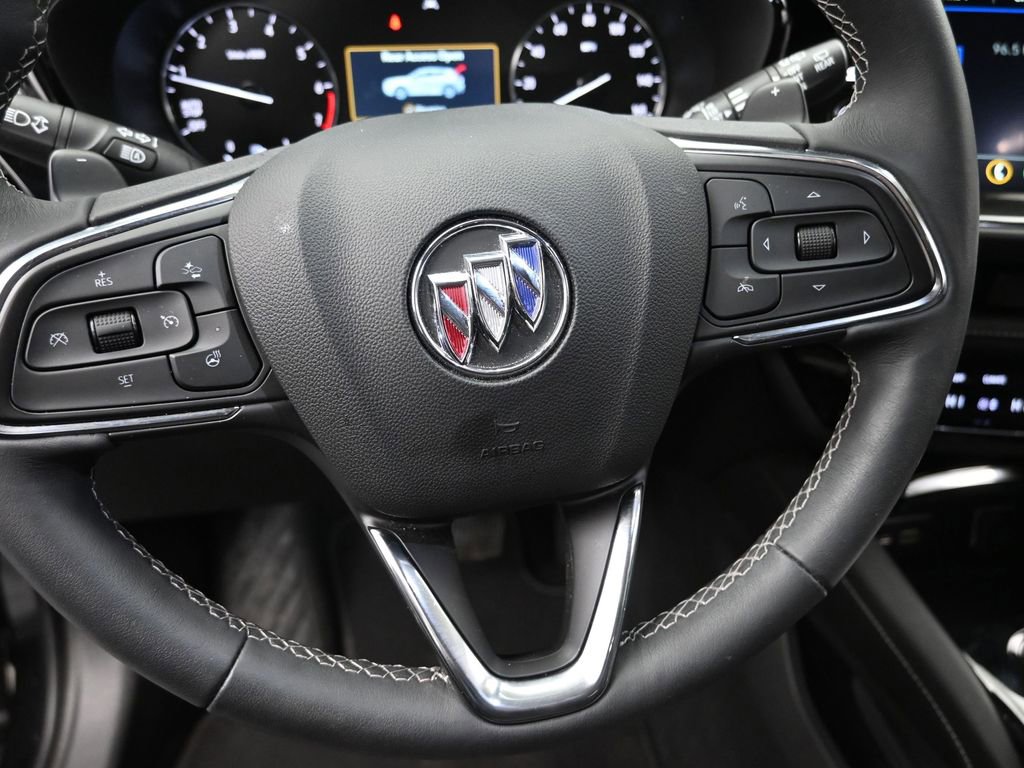 Used 2023 Buick Envision Preferred image 18