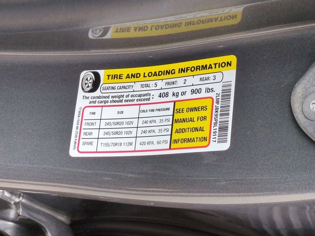 Certified 2023 Lincoln Nautilus Reserve w/ Equipment Group 201A image 35