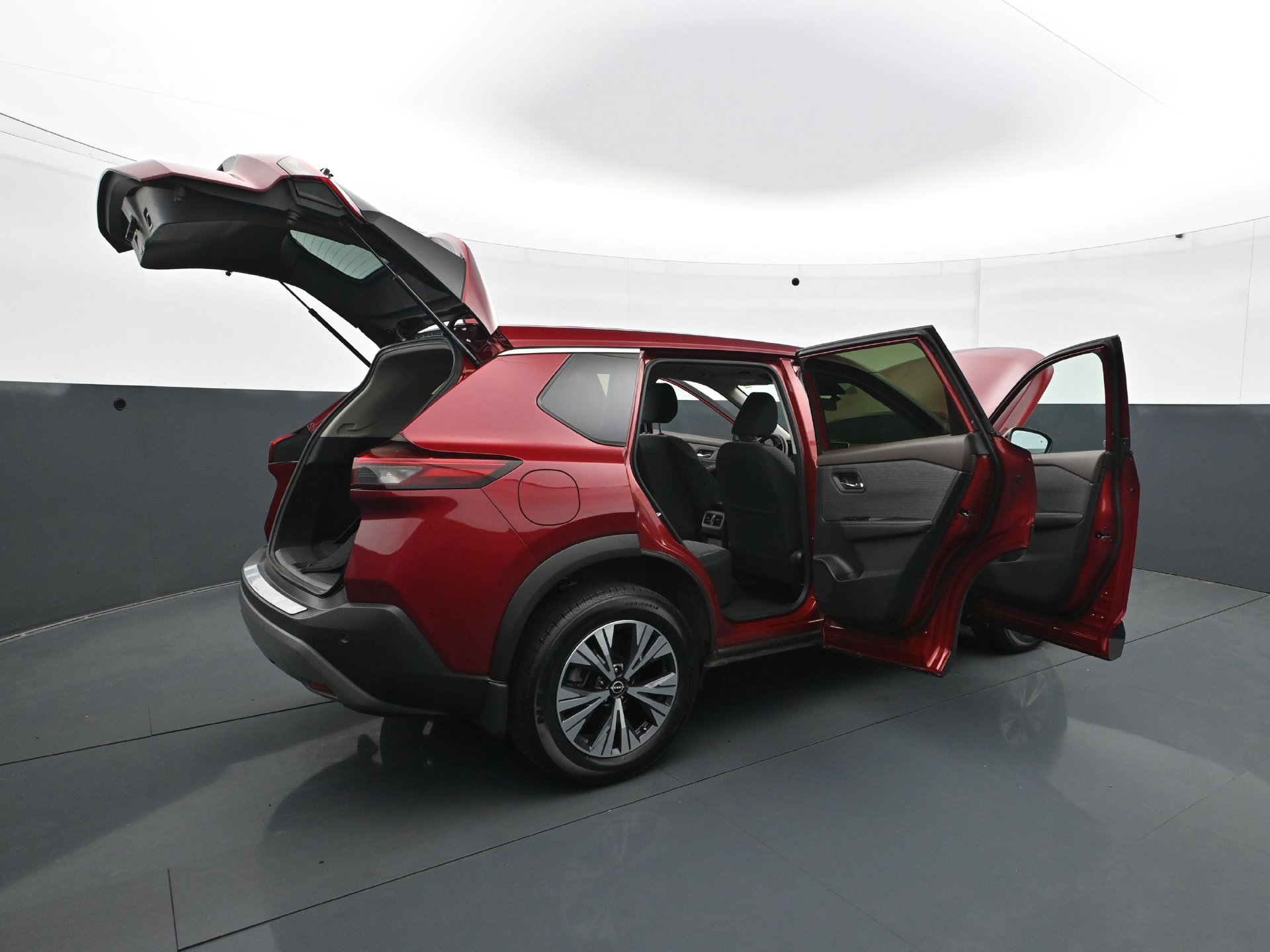 Used 2023 Nissan Rogue SV AWD/4WD image 33