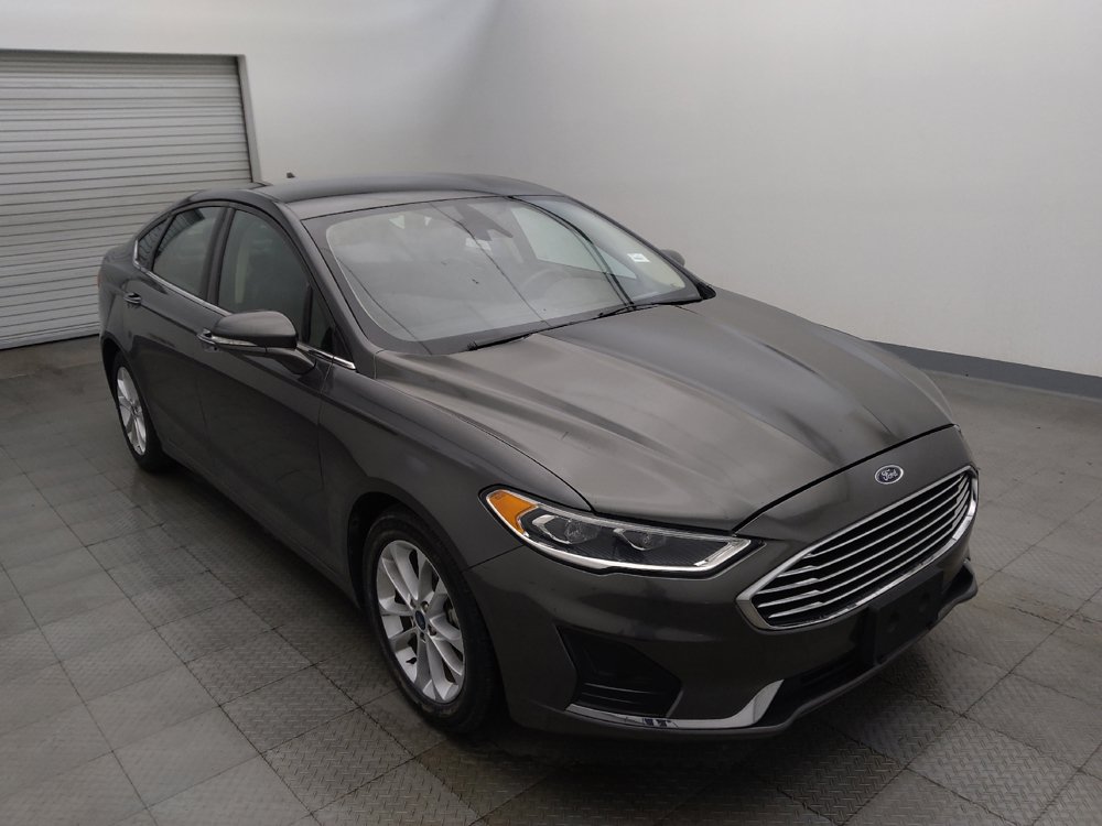 Used 2020 Ford Fusion SEL FWD image 13