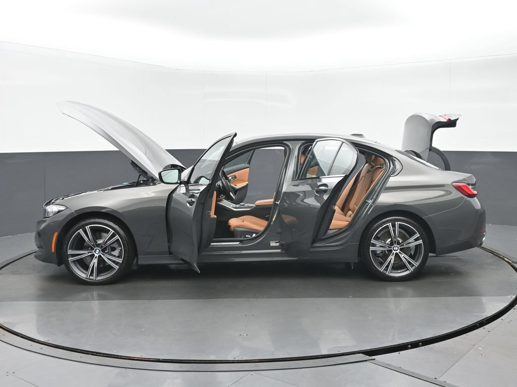 Used 2023 BMW 330i xDrive Sedan w/ Premium Package AWD/4WD image 41