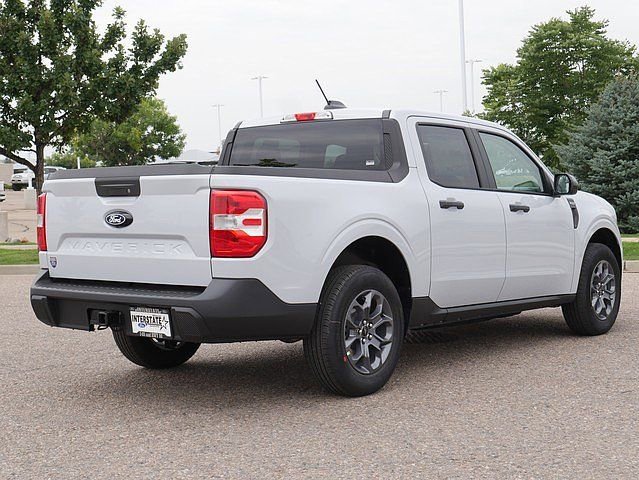 New 2025 Ford Maverick XLT w/ XLT Luxury Package FWD image 5