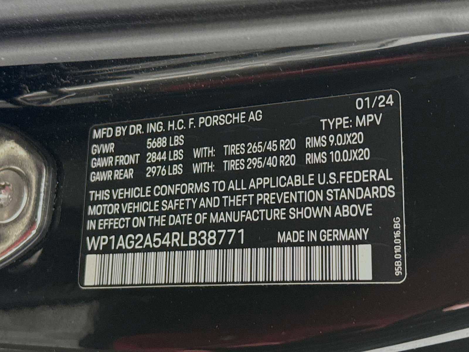 Used 2024 Porsche Macan S image 32