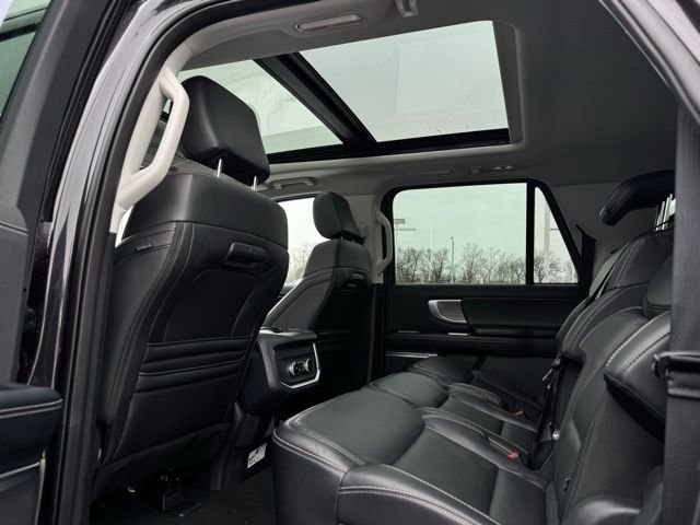 Used 2025 Ford Expedition Max Platinum image 27