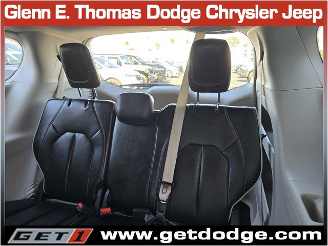 Certified 2024 Chrysler Pacifica Limited image 28