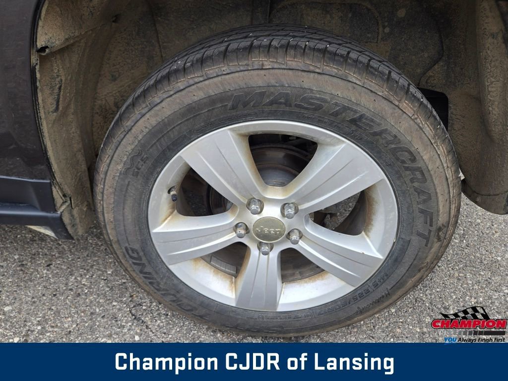Used 2014 Jeep Compass Latitude AWD/4WD image 12