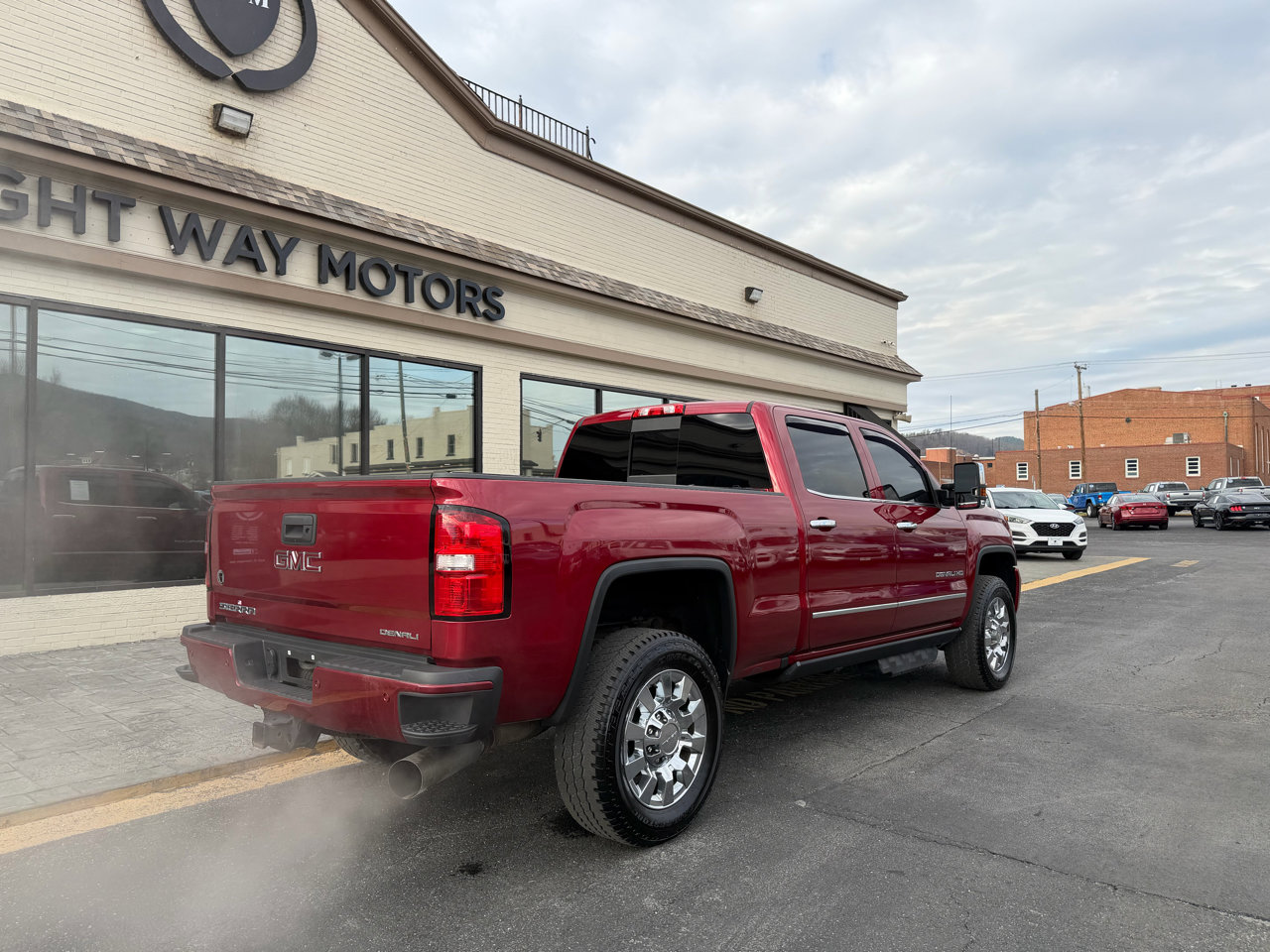 Used 2019 GMC Sierra 2500 Denali w/ Duramax Plus Package image 3