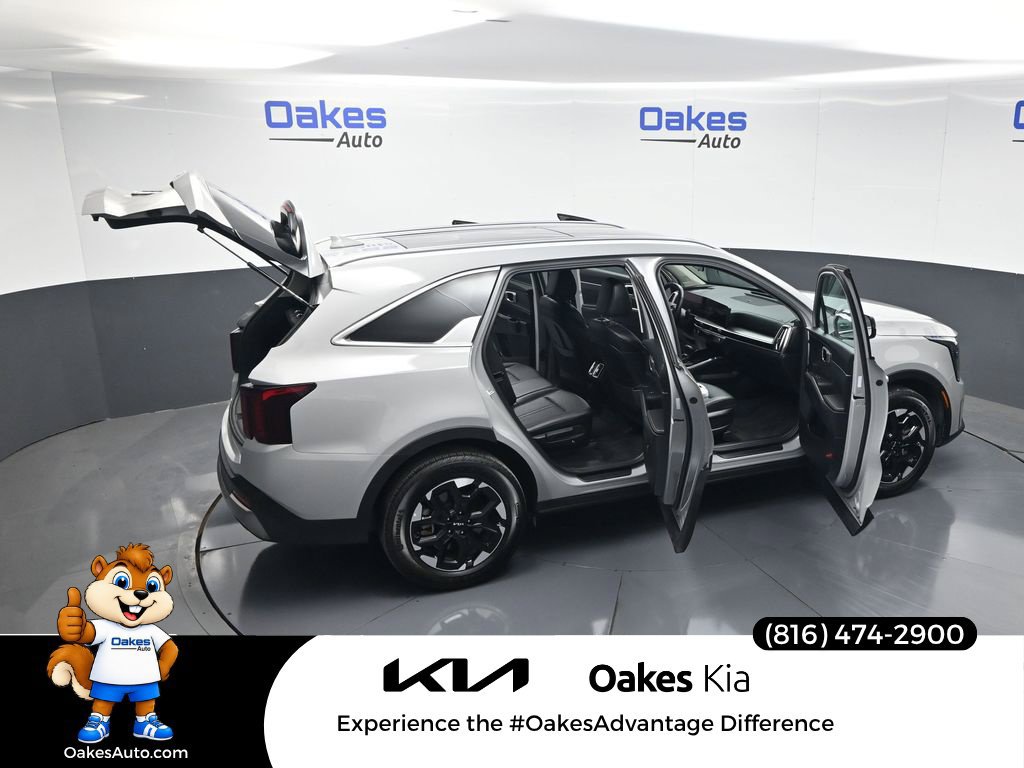 Certified 2026 Kia Sorento S w/ S Panoramic Sunroof Package FWD image 59