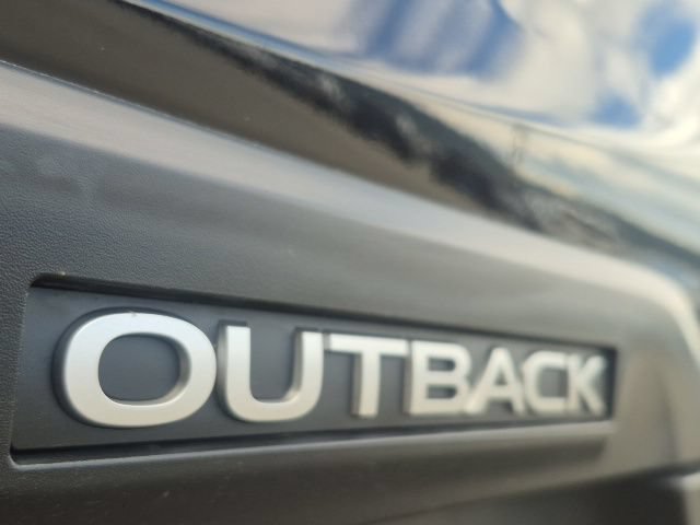 Used 2023 Subaru Outback Premium AWD/4WD image 31