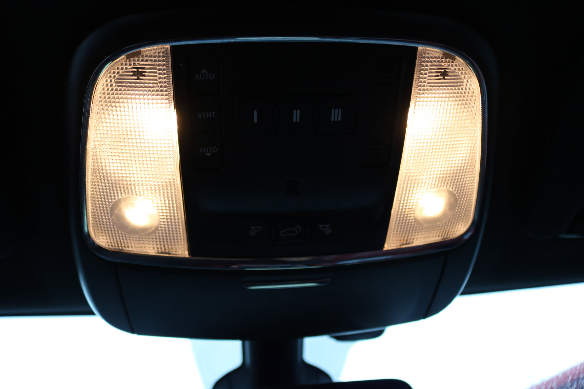 Used 2018 Dodge Durango R/T w/ Trailer Tow Group IV image 32