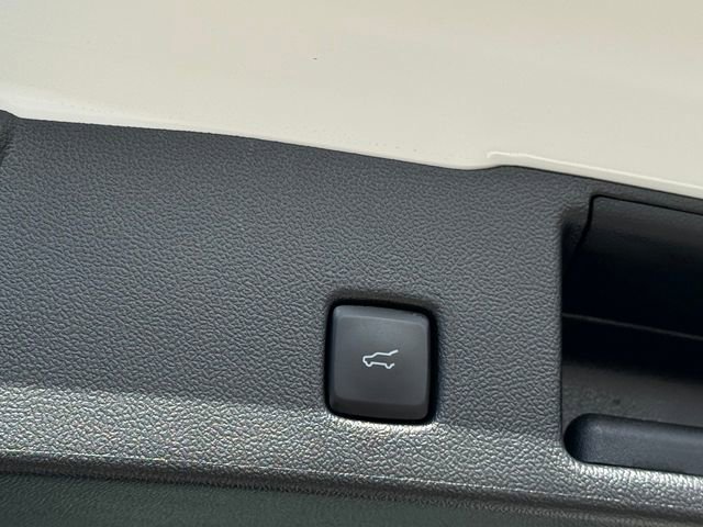 Certified 2023 Ford Escape ST-Line Elite image 27