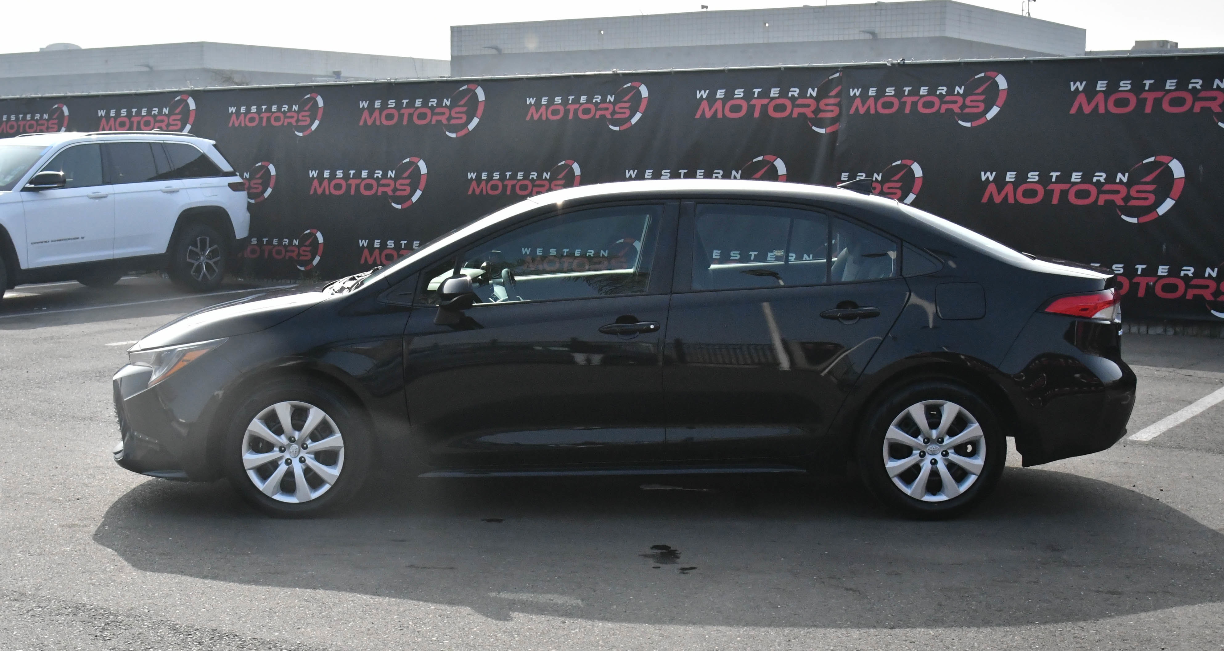 Used 2024 Toyota Corolla LE image 4