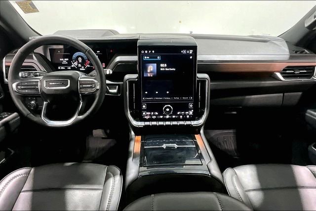 Used 2025 GMC Yukon Denali w/ Sun & Power Step Package image 7