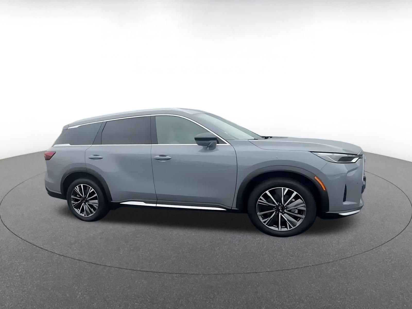 Used 2026 INFINITI QX60 Luxe AWD/4WD image 2