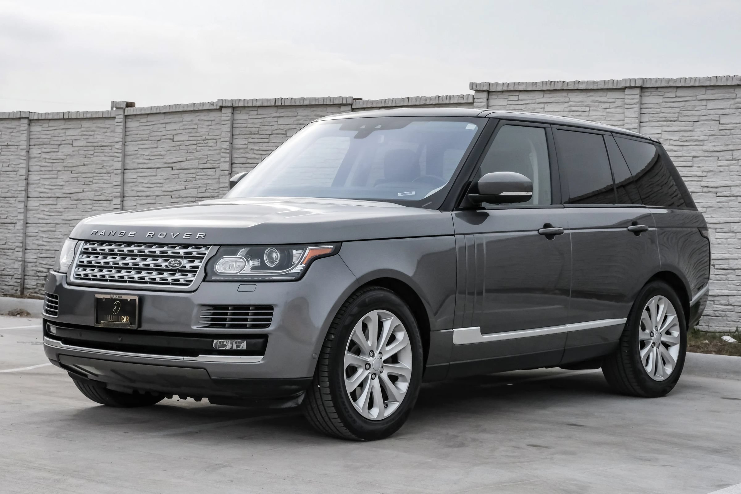 Used 2017 Land Rover Range Rover HSE AWD/4WD image 6