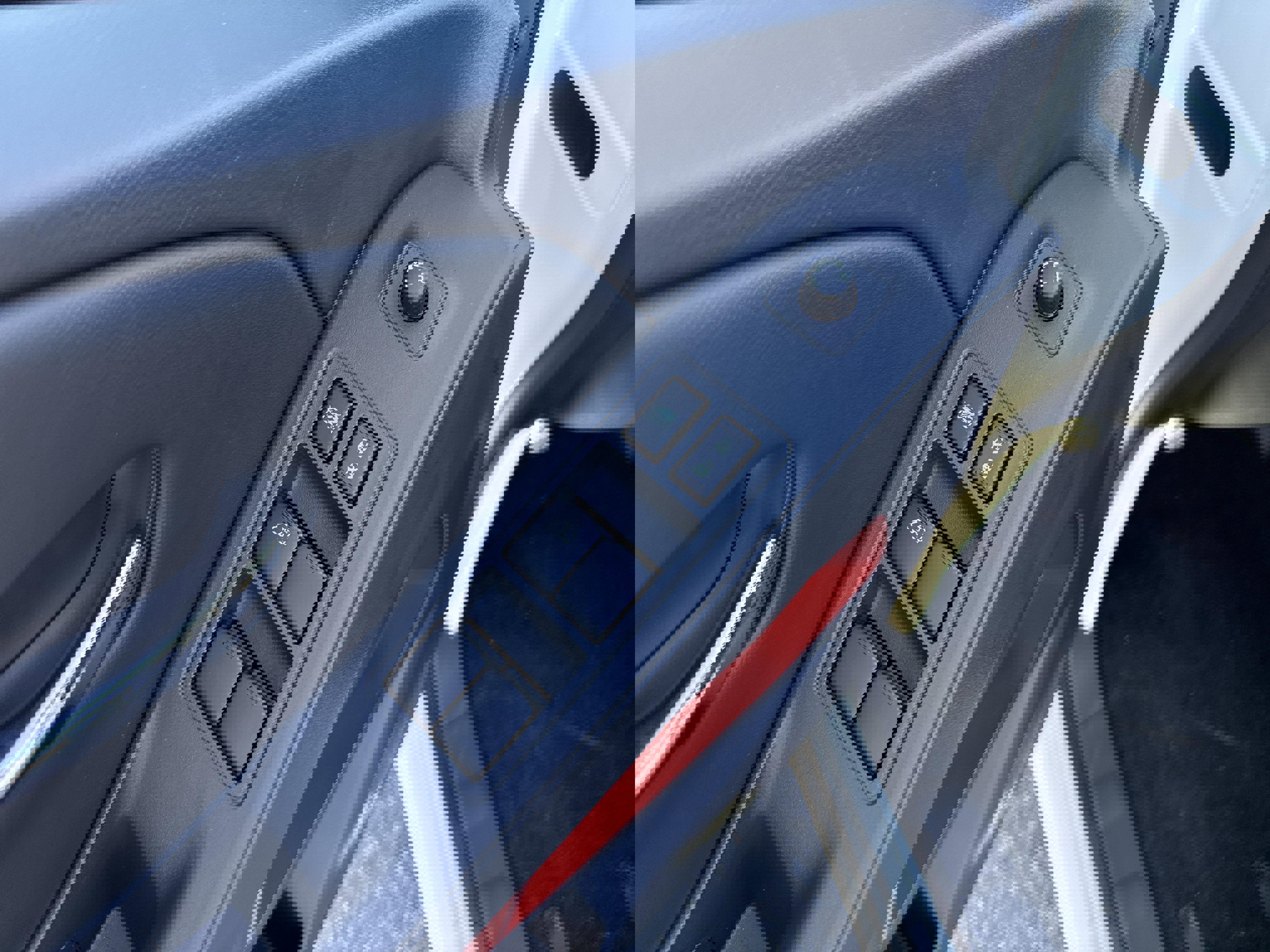 New 2025 Nissan Frontier PRO-4X image 18