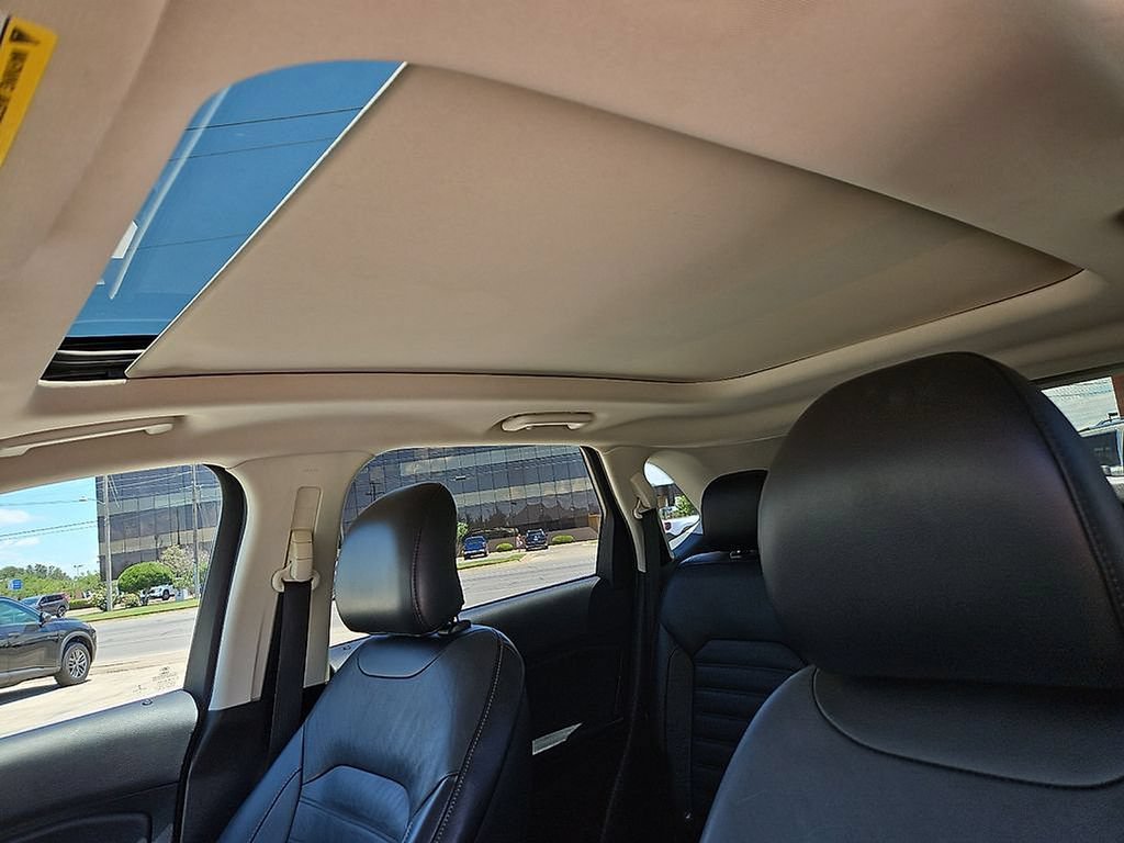 Used 2016 Ford Edge SEL w/ Equipment Group 201A FWD image 23