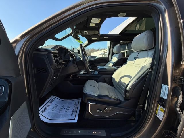 Used 2022 Ford F150 Lightning Platinum image 27