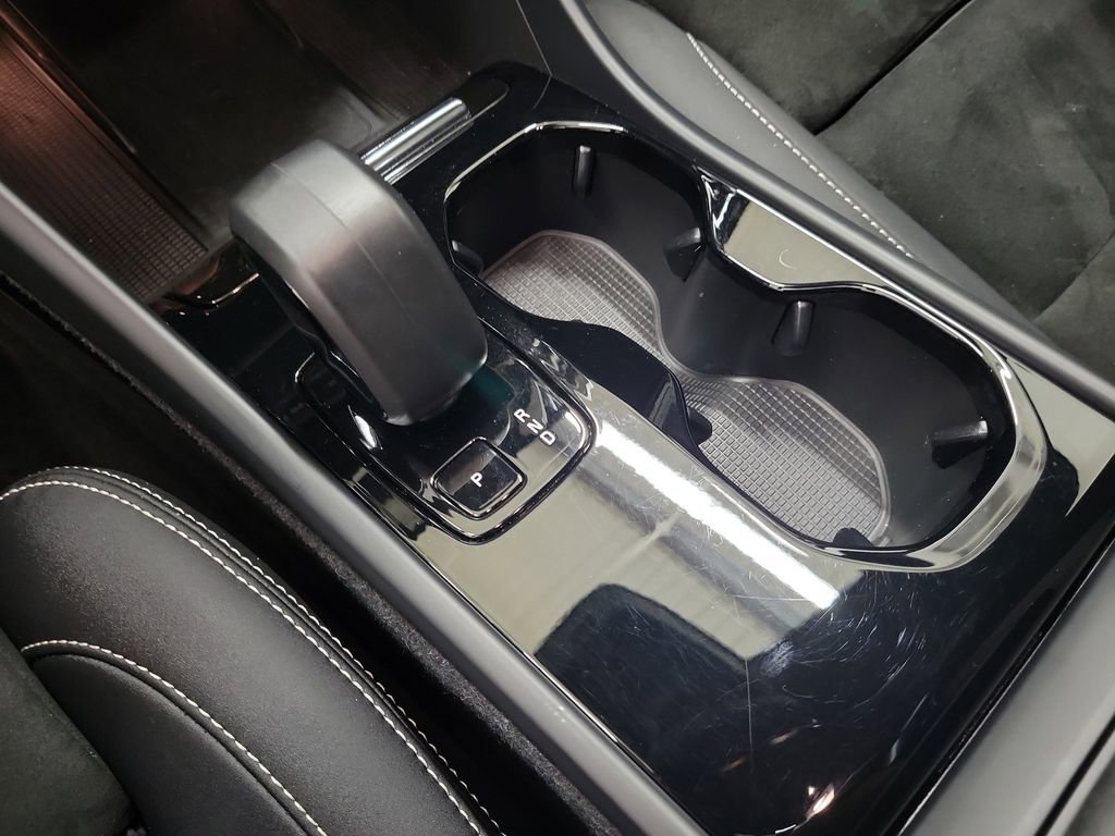Certified 2023 Volvo XC40 Recharge Plus w/ Protection Package Premier image 31