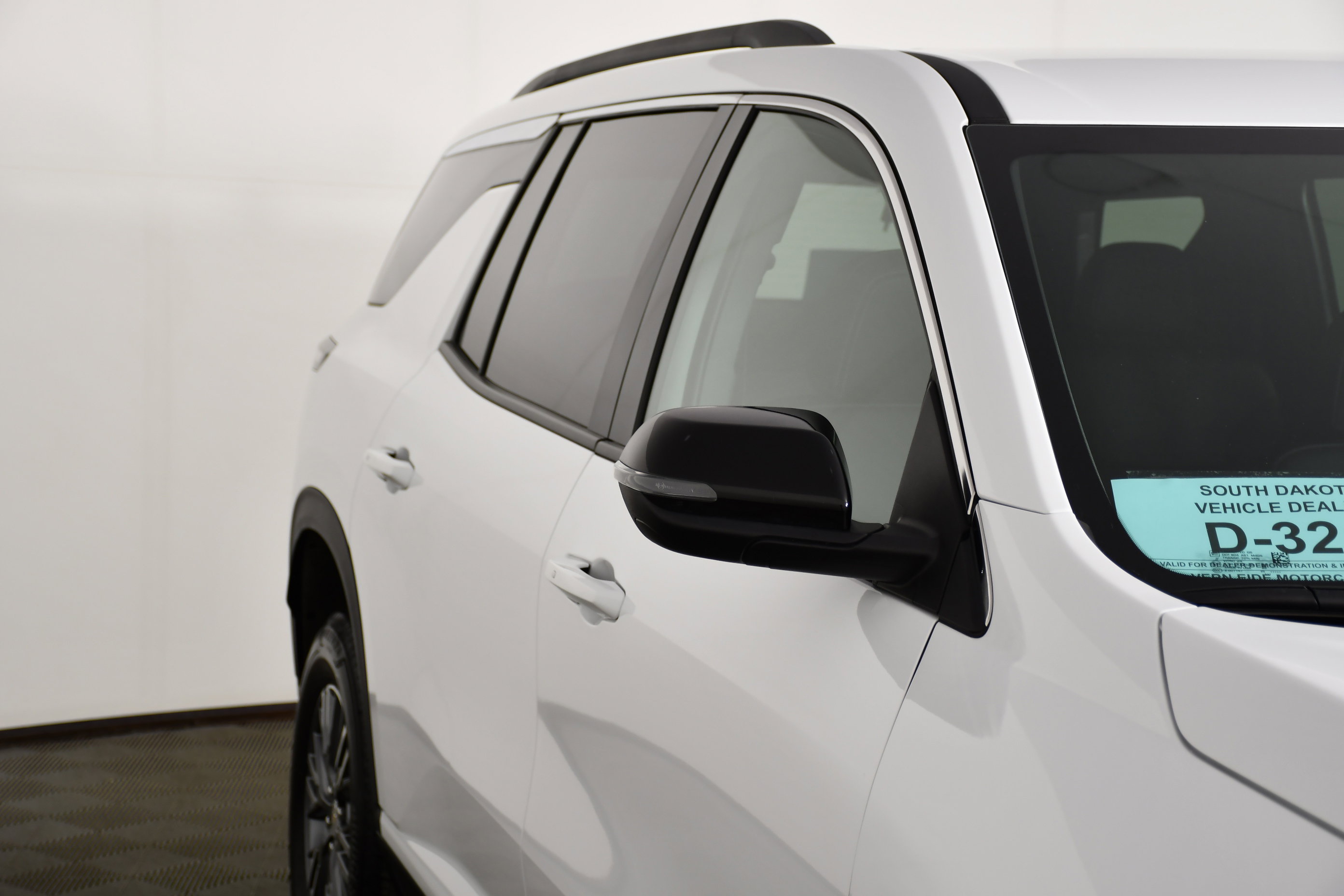 Used 2026 Chevrolet Traverse LT image 14