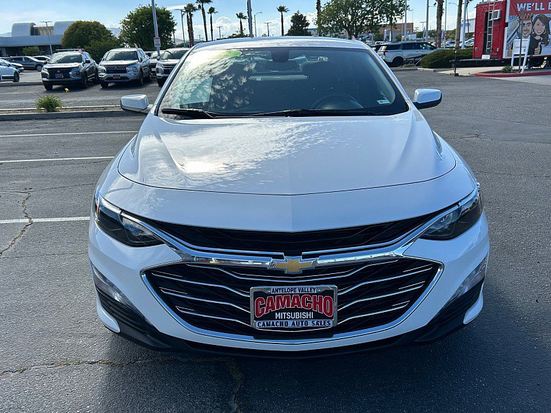 Used 2022 Chevrolet Malibu LT FWD image 2