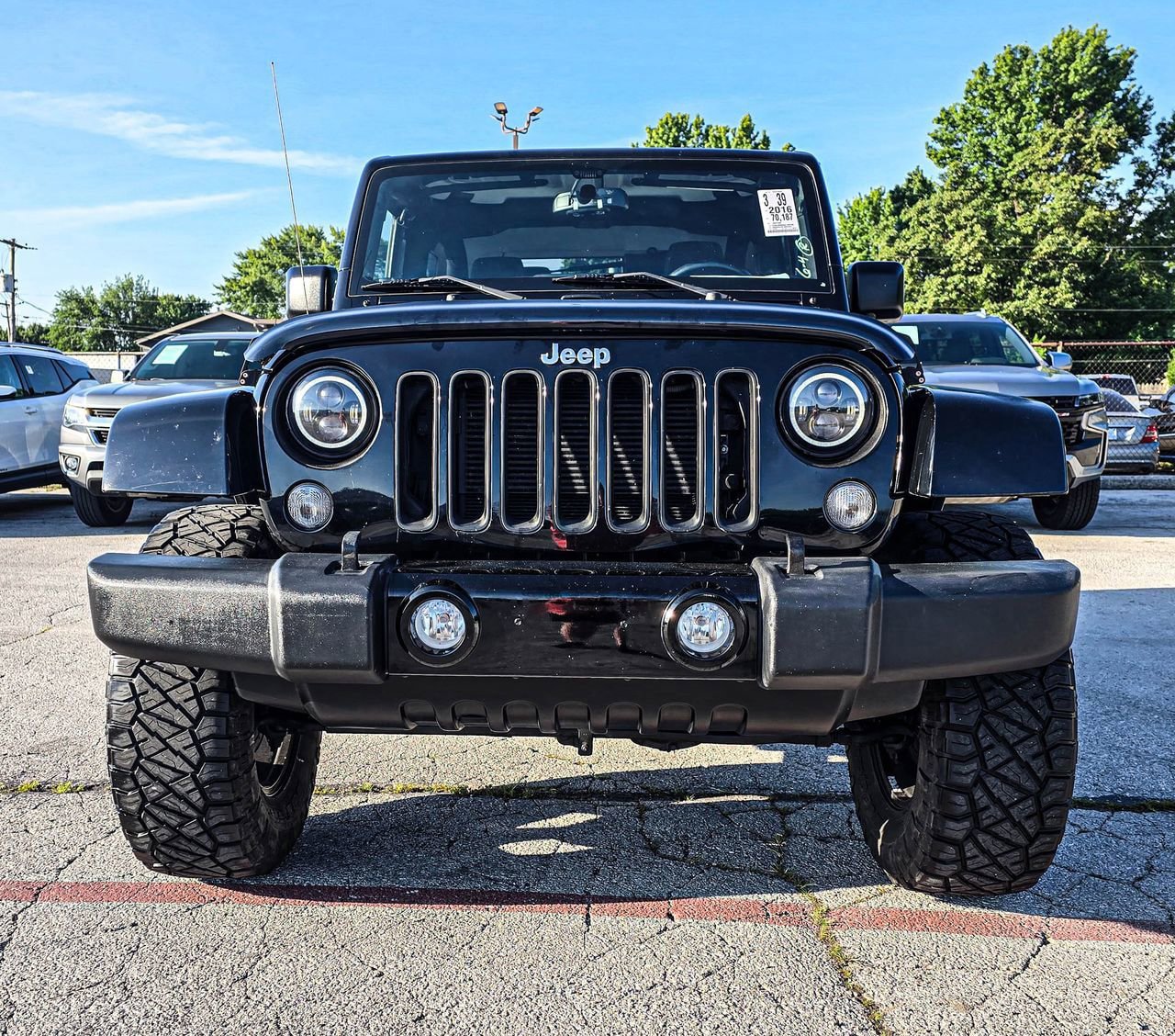 Used 2016 Jeep Wrangler Sahara w/ Dual Top Group AWD/4WD image 2