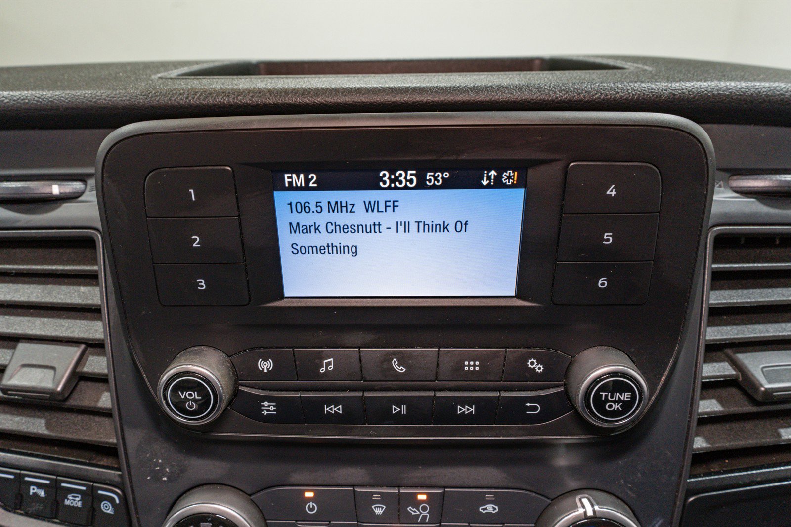 Used 2021 Ford Transit 350 XLT image 19