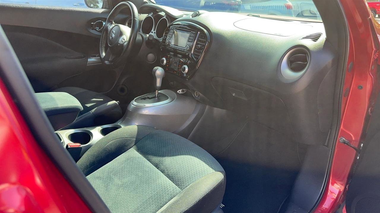 Used 2017 Nissan Juke SV image 39