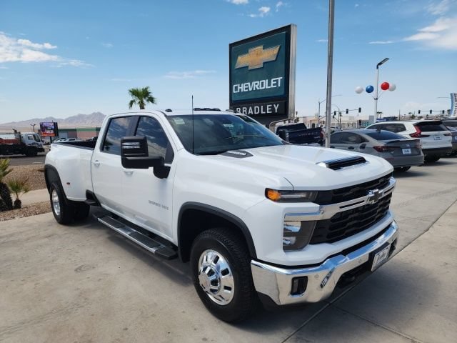 New 2026 Chevrolet Silverado 3500 LT w/ All Star Edition AWD/4WD image 1