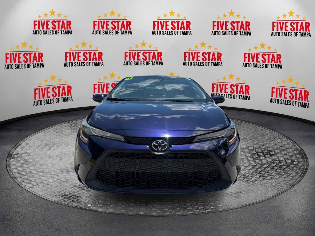 Used 2022 Toyota Corolla LE FWD image 2
