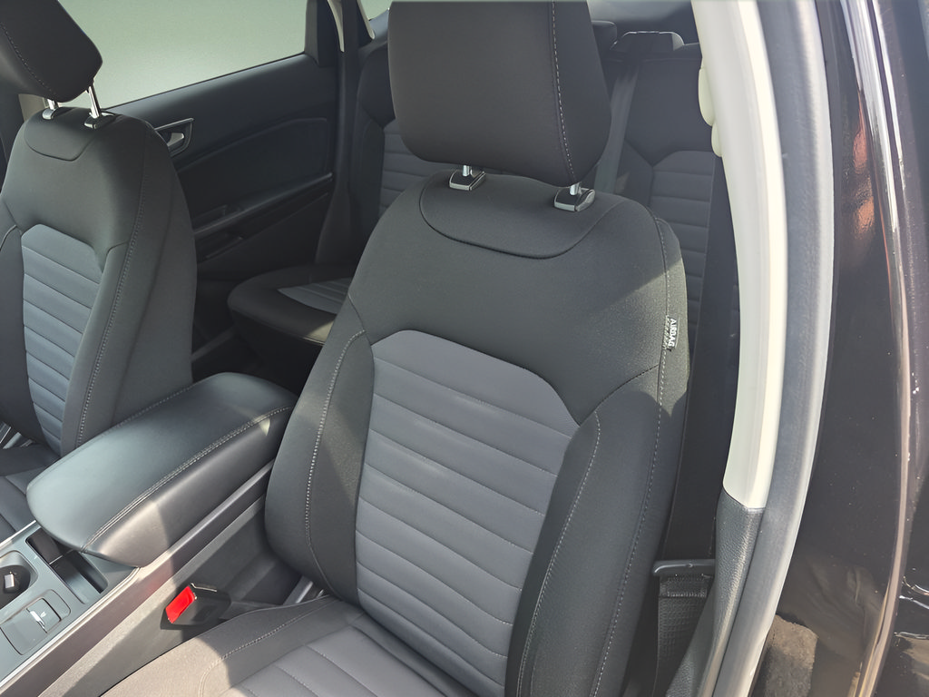 Used 2023 Ford Edge SE AWD/4WD image 13