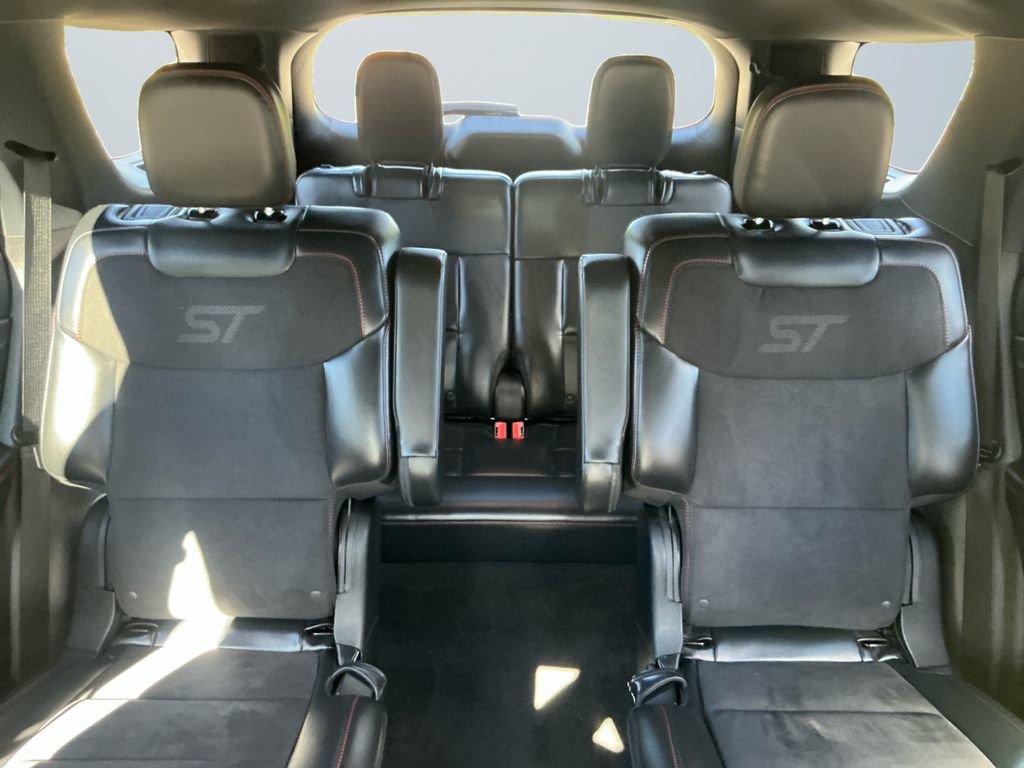 Used 2025 Ford Explorer ST AWD/4WD image 14