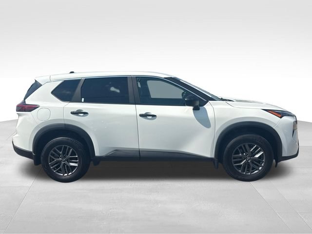 Certified 2024 Nissan Rogue S FWD image 6