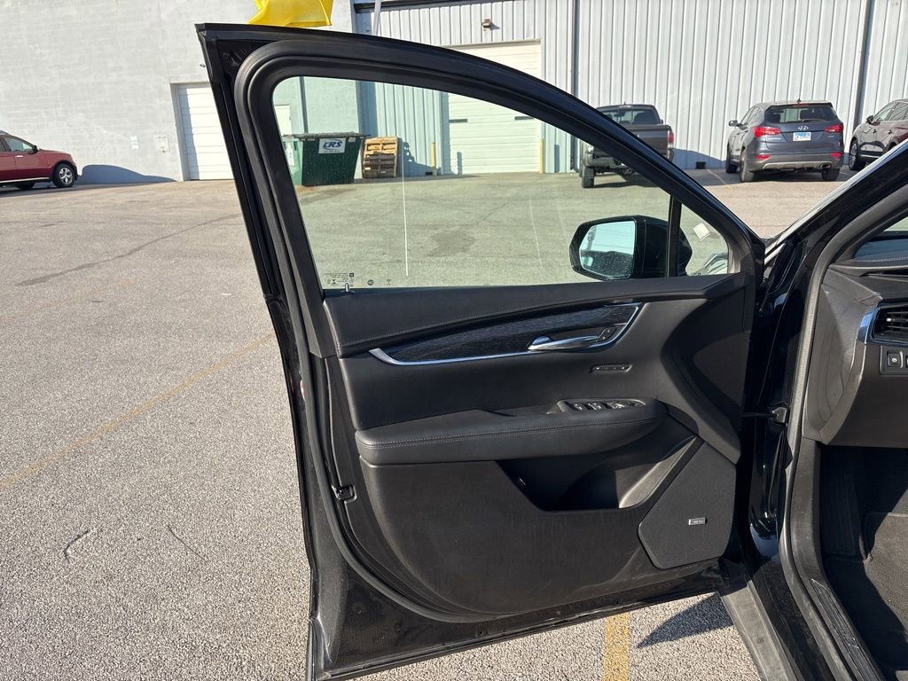 Used 2022 Cadillac XT5 Premium Luxury image 19