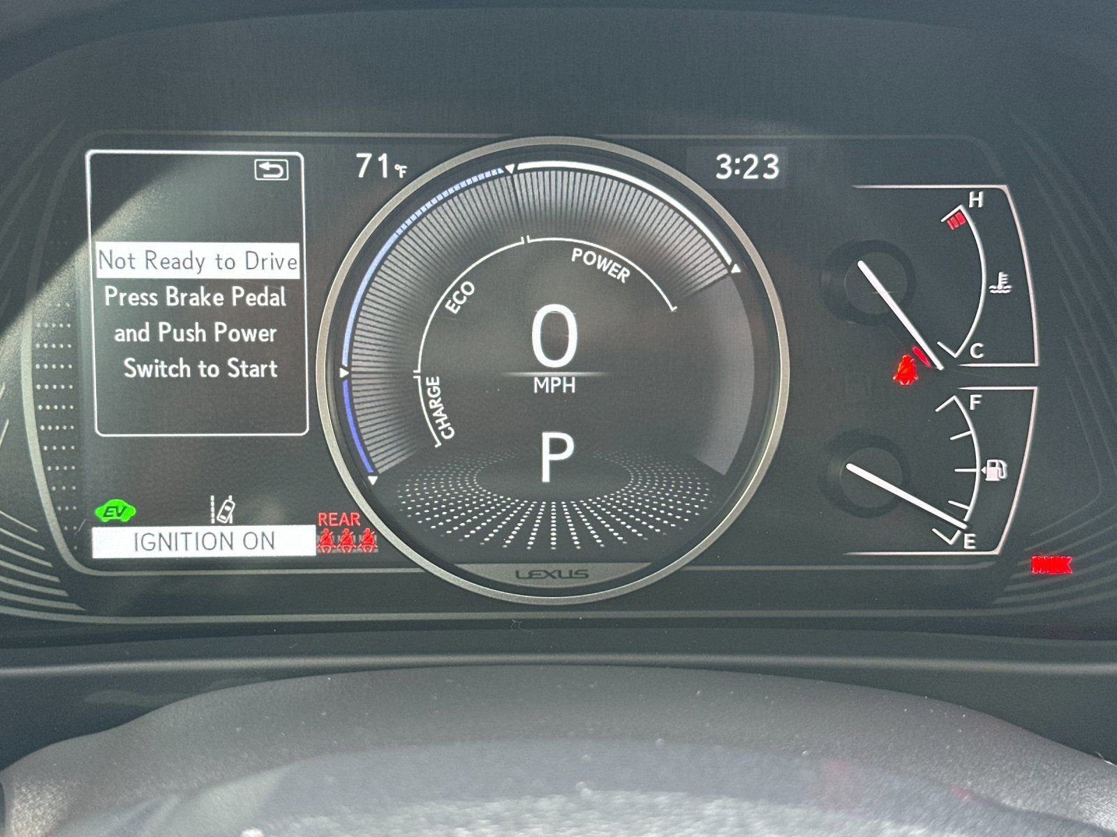 Used 2024 Lexus UX 250h FWD w/ Premium Package image 28