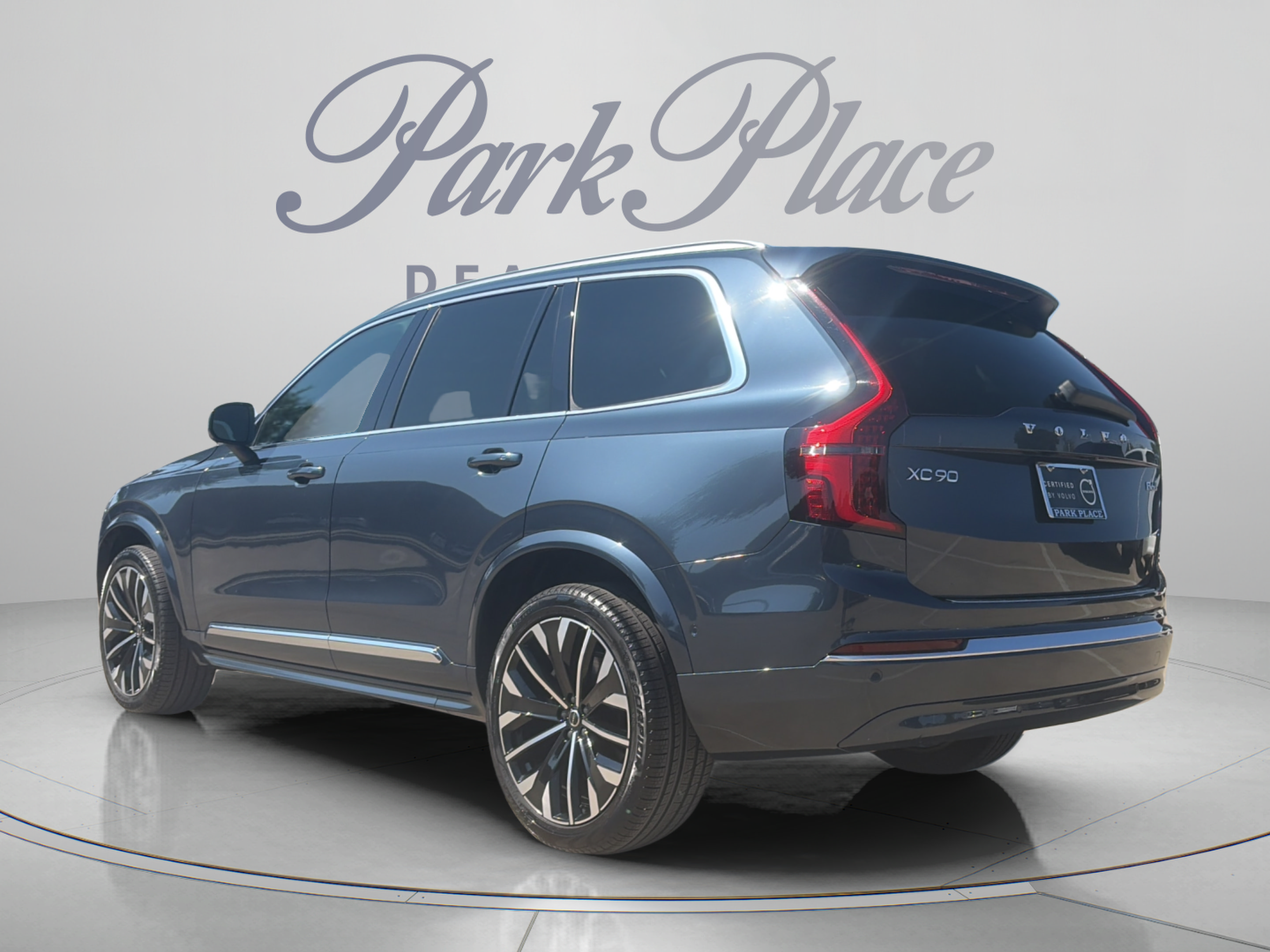Used 2026 Volvo XC90 B6 Plus AWD/4WD image 3