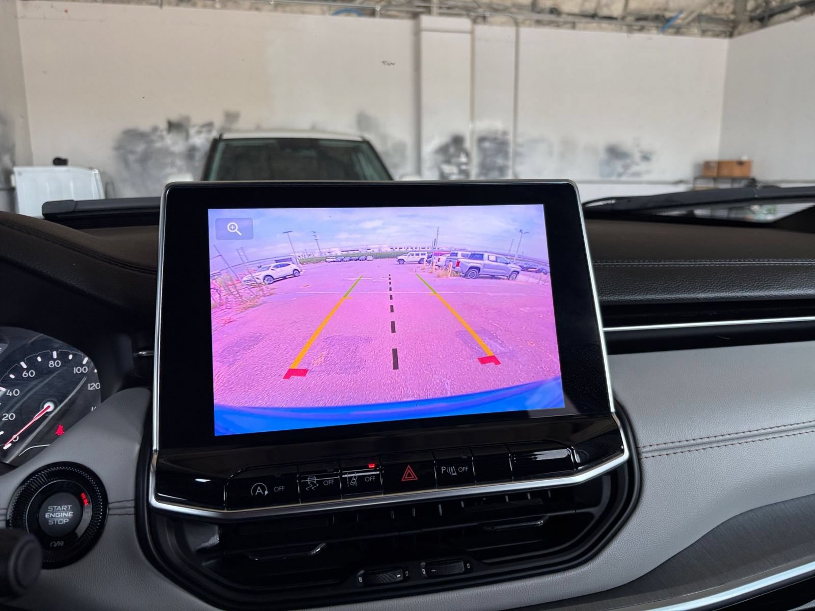 Used 2025 Jeep Compass Limited AWD/4WD image 24
