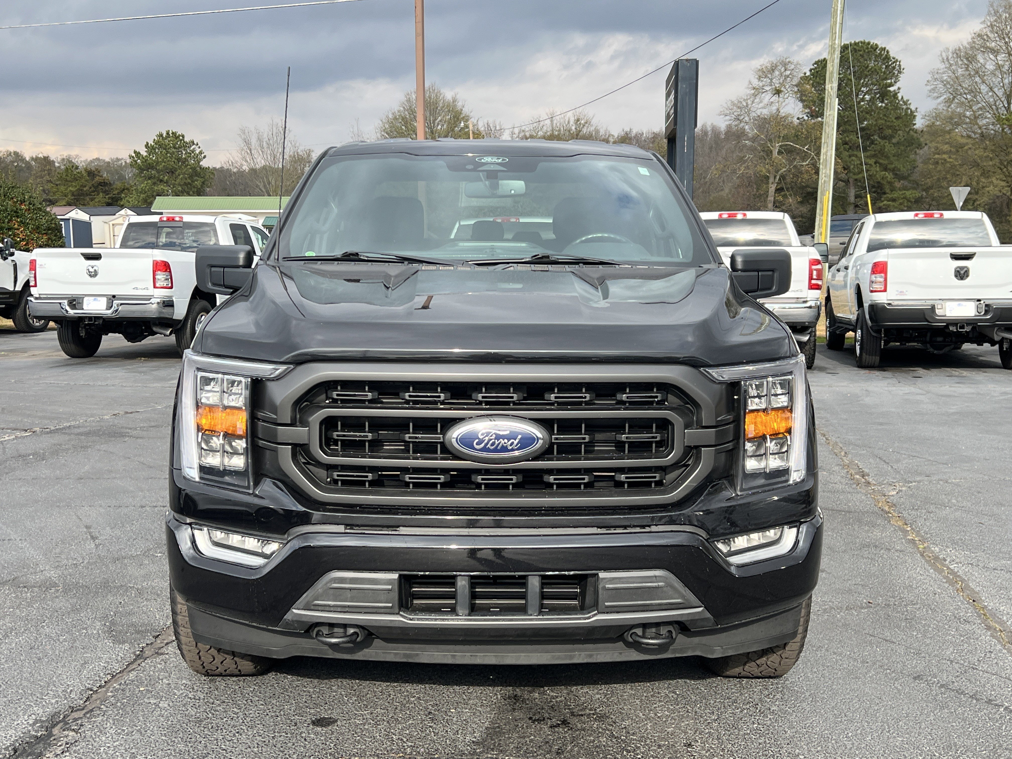 Certified 2022 Ford F150 XLT w/ Equipment Group 302A High image 3