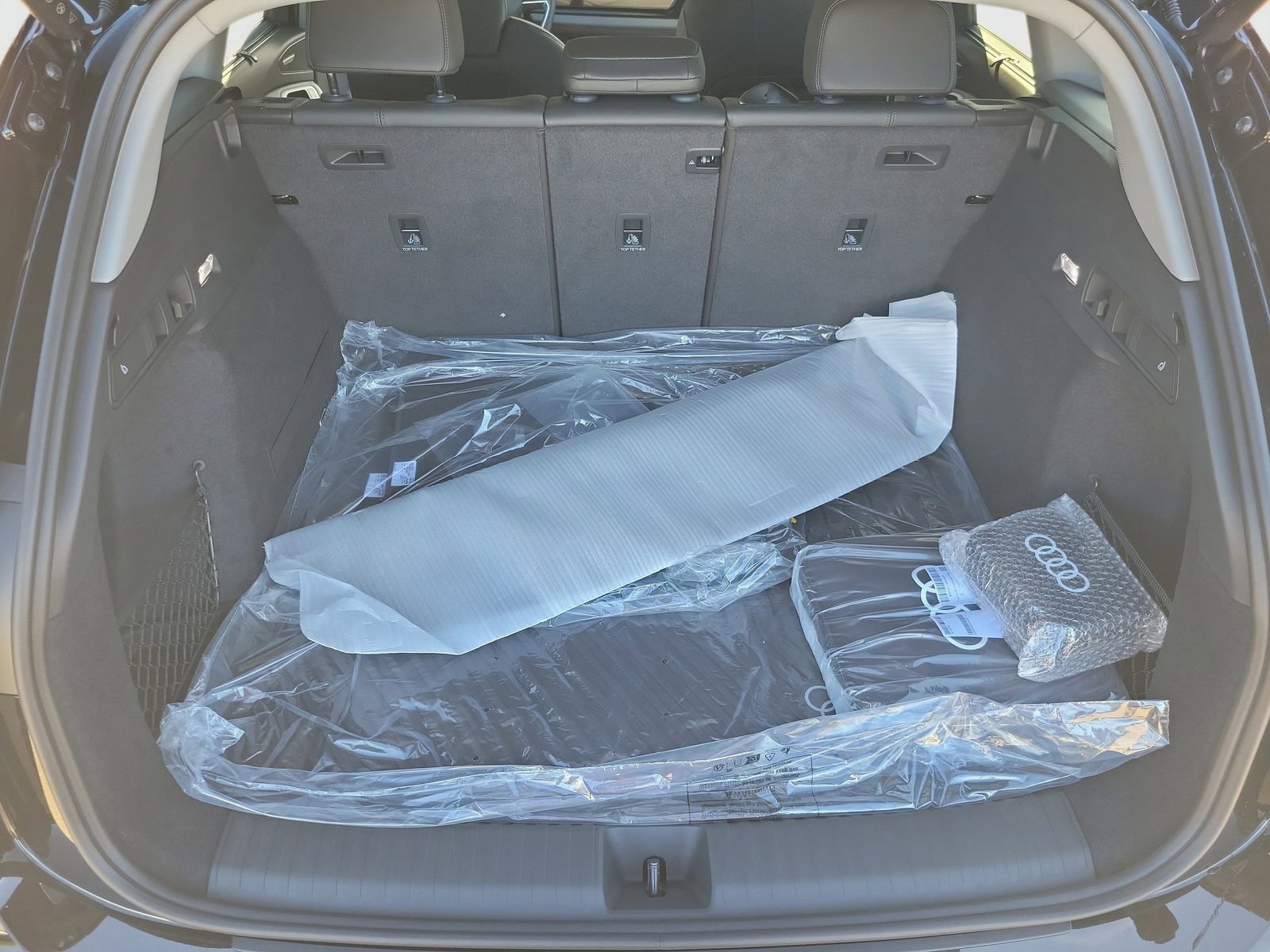 New 2025 Audi Q6 e-tron Premium Plus image 9