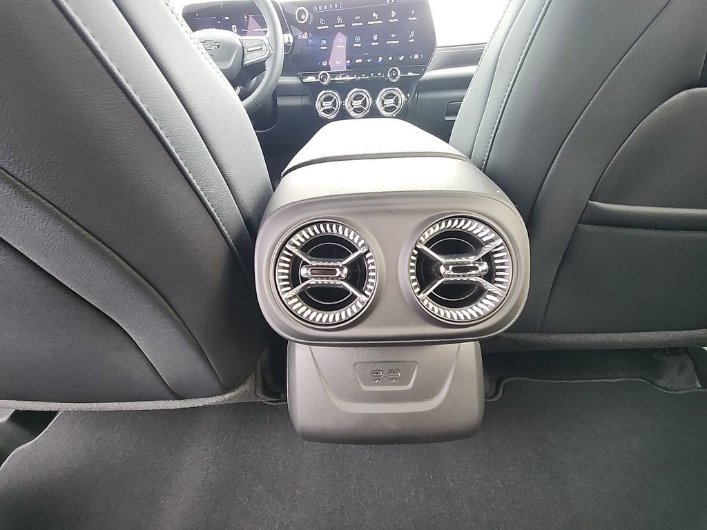 New 2026 Chevrolet Blazer EV LT AWD/4WD image 30